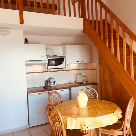 Alizea B N315 2p6 Apartment